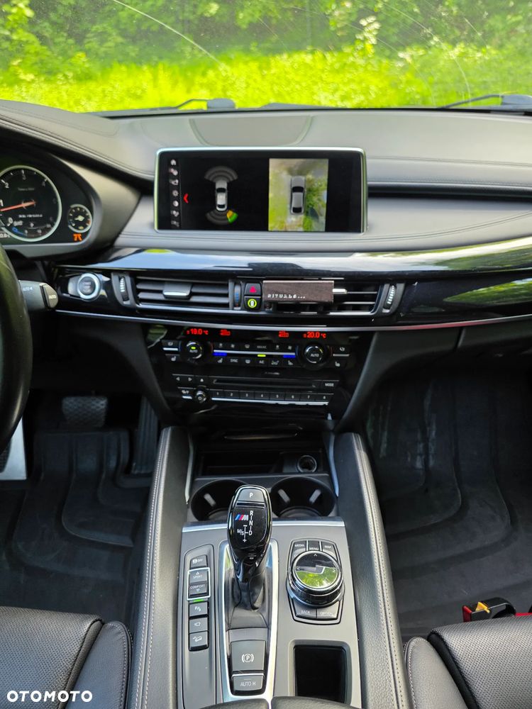 BMW X6 - 12