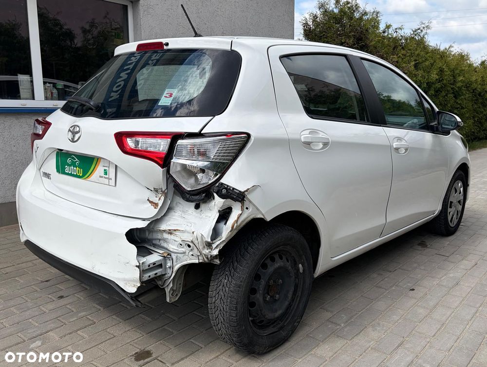 Toyota Yaris - 7