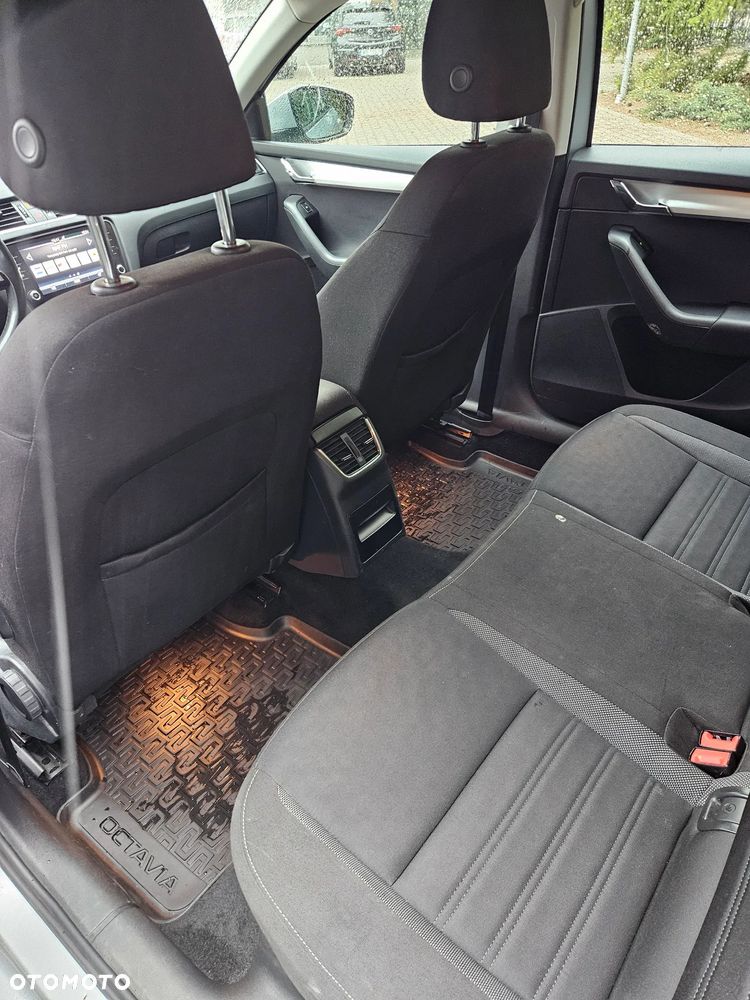 Skoda Octavia 1.6 TDI Ambition - 8