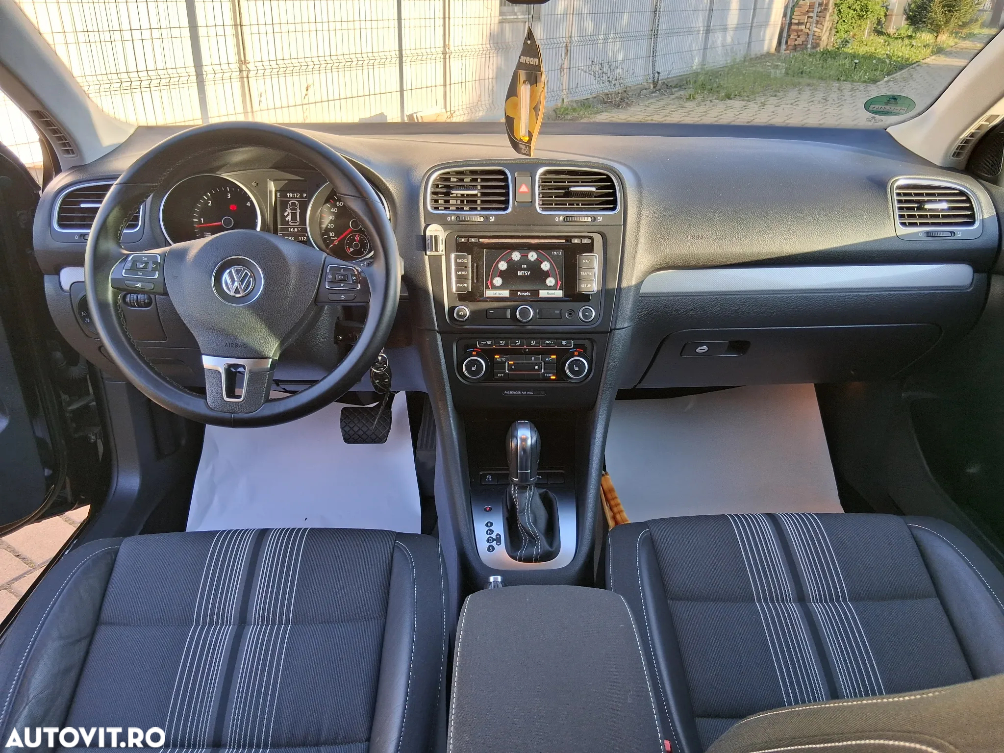 Volkswagen Golf 2.0 TDI DPF DSG MATCH - 9