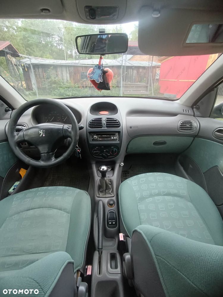 Peugeot 206 1.1 Color-Line - 11