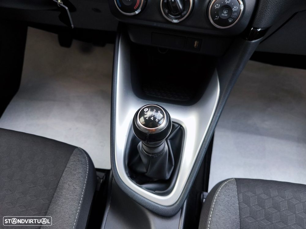 Toyota Yaris 1.5 VVT-i Comfort - 16