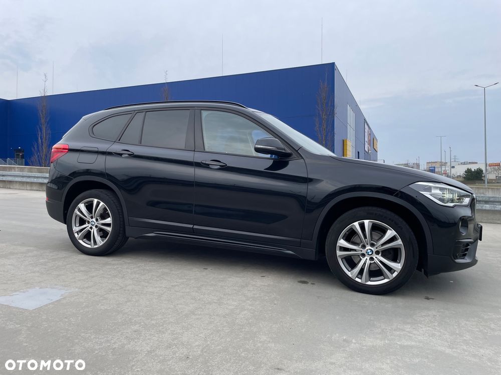 BMW X1 sDrive18i Sport Line - 7