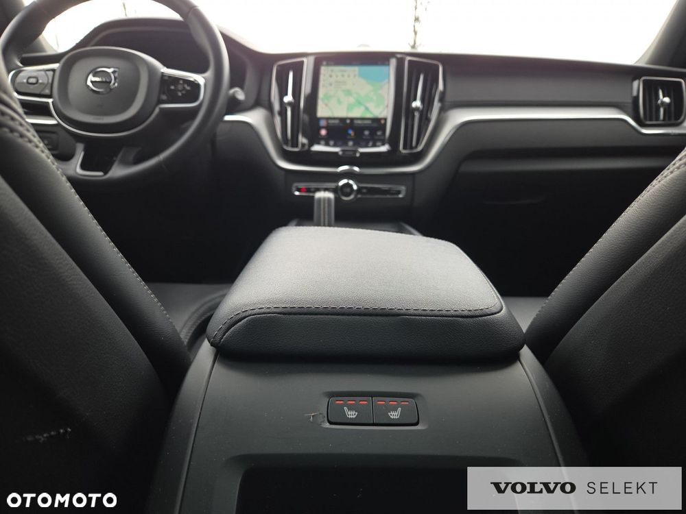 Volvo XC 60 T8 Plug-In Hybrid AWD R-Design - 29