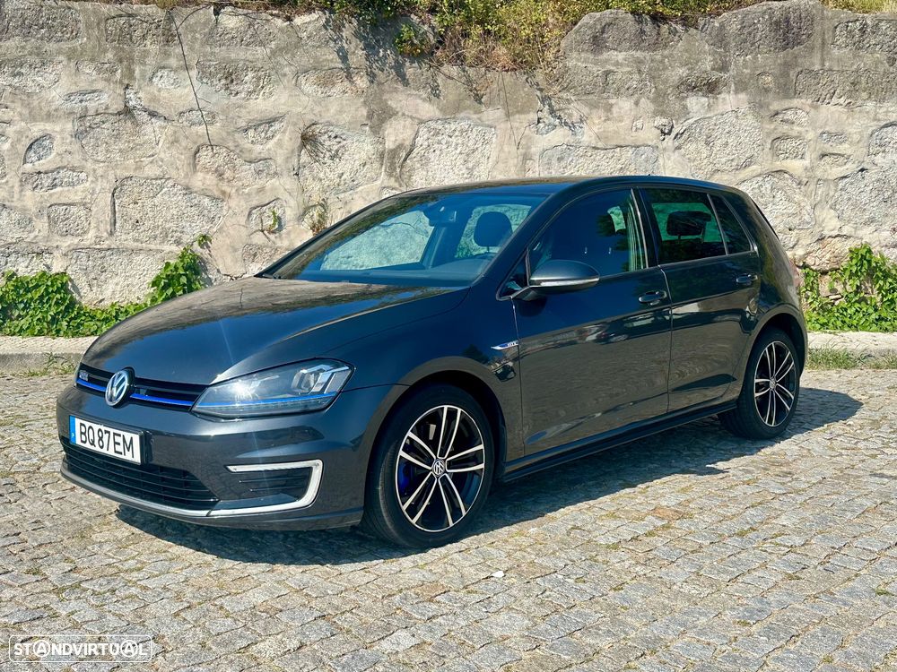 VW Golf - 1