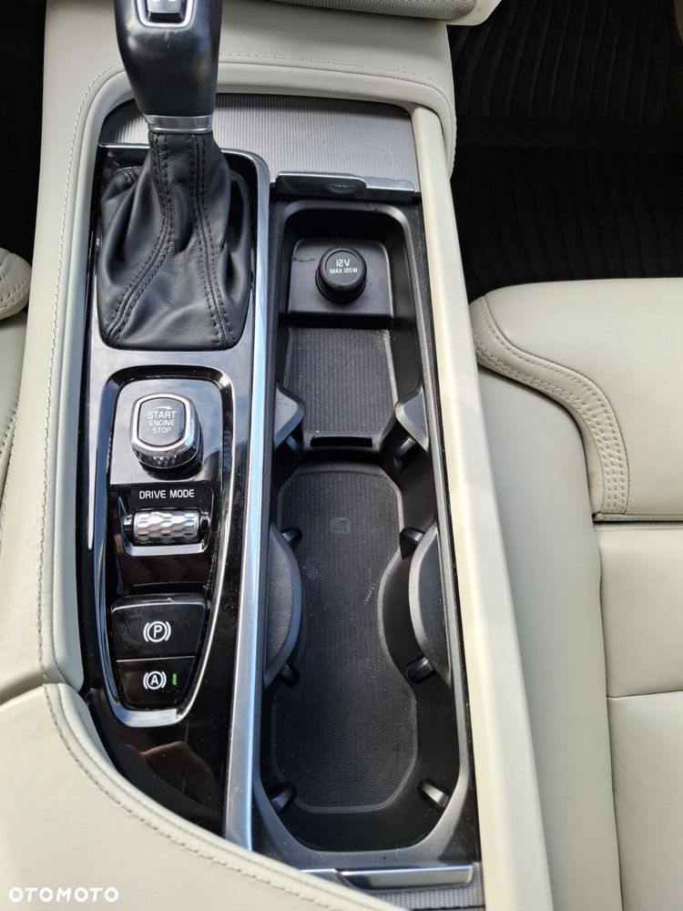 Volvo XC 90 T5 AWD Inscription - 10