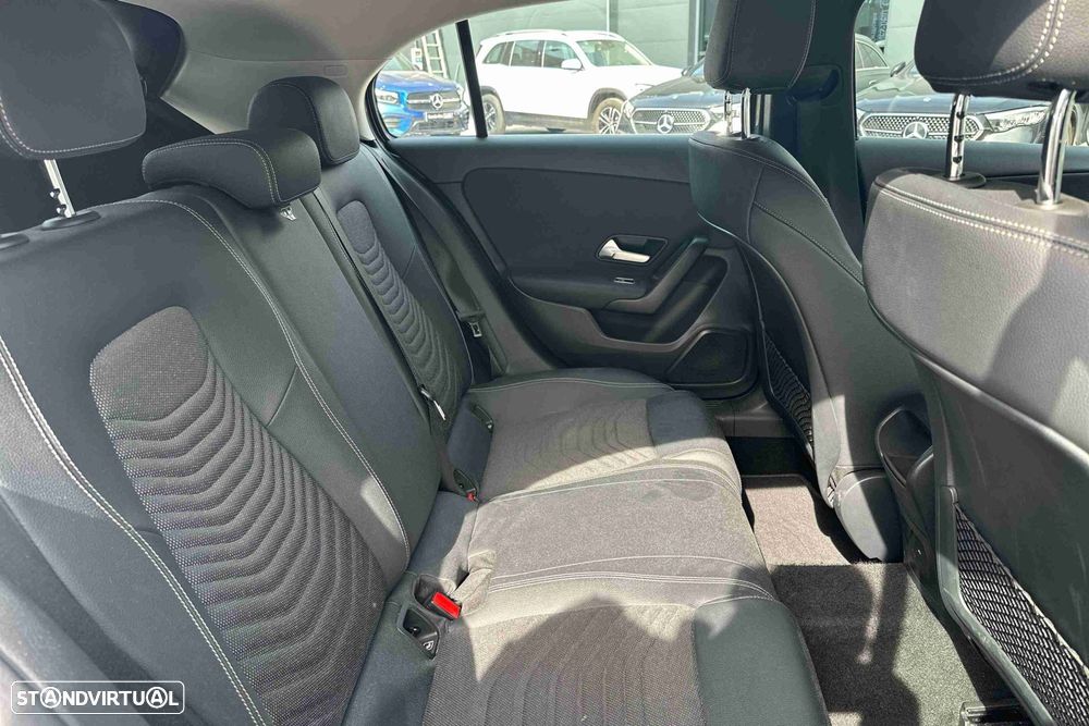 Mercedes-Benz A 200 Standard - 10