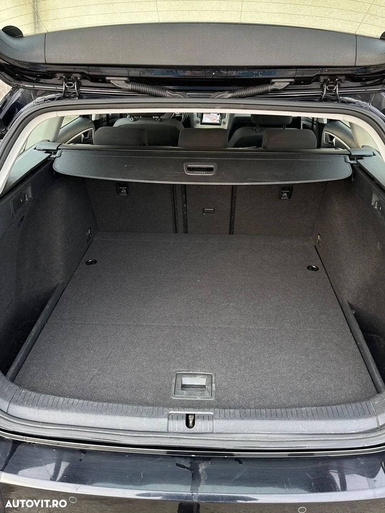 Volkswagen Golf - 13