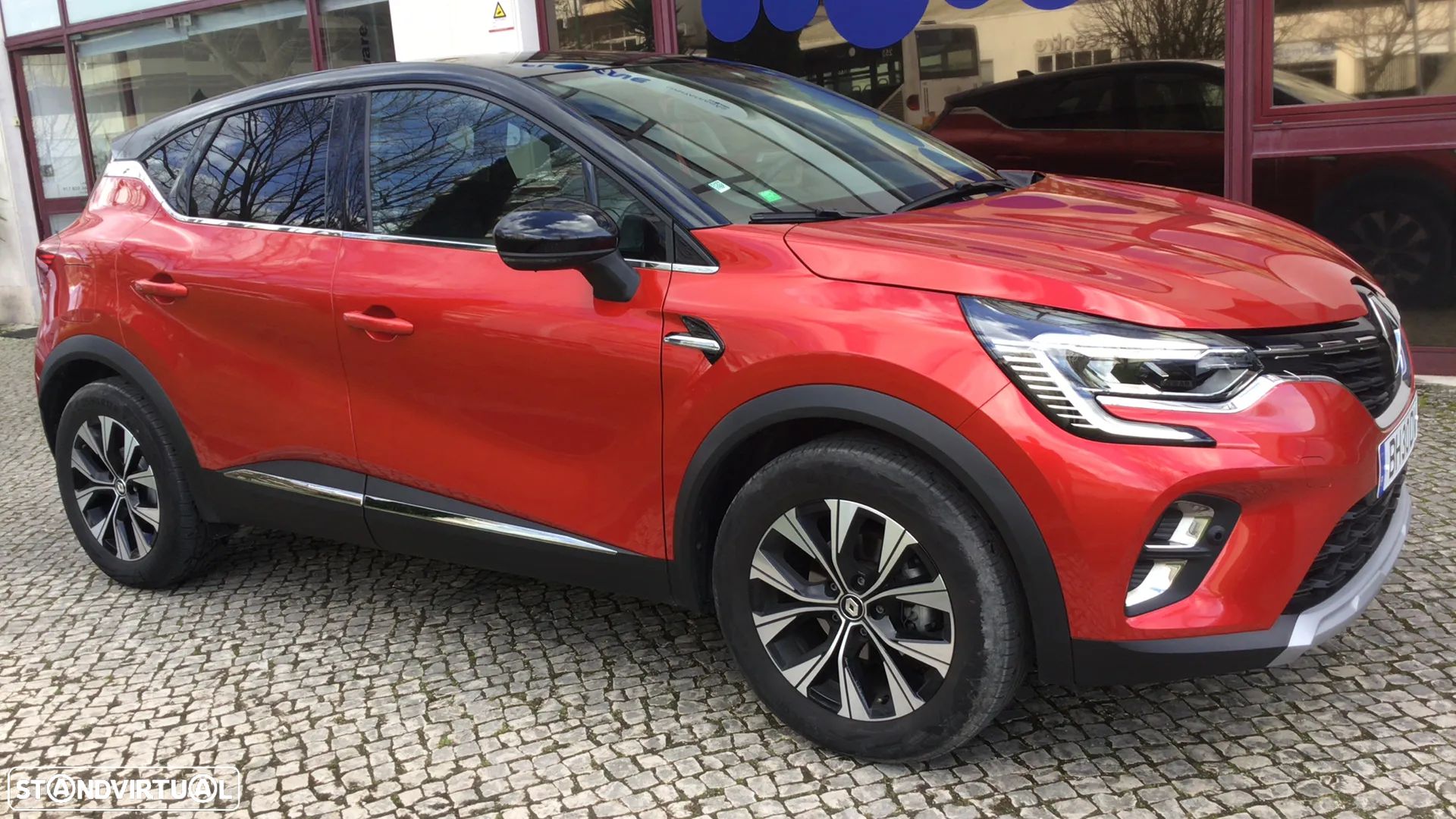 Renault Captur 1.0 TCe Techno Bi-Fuel - 1