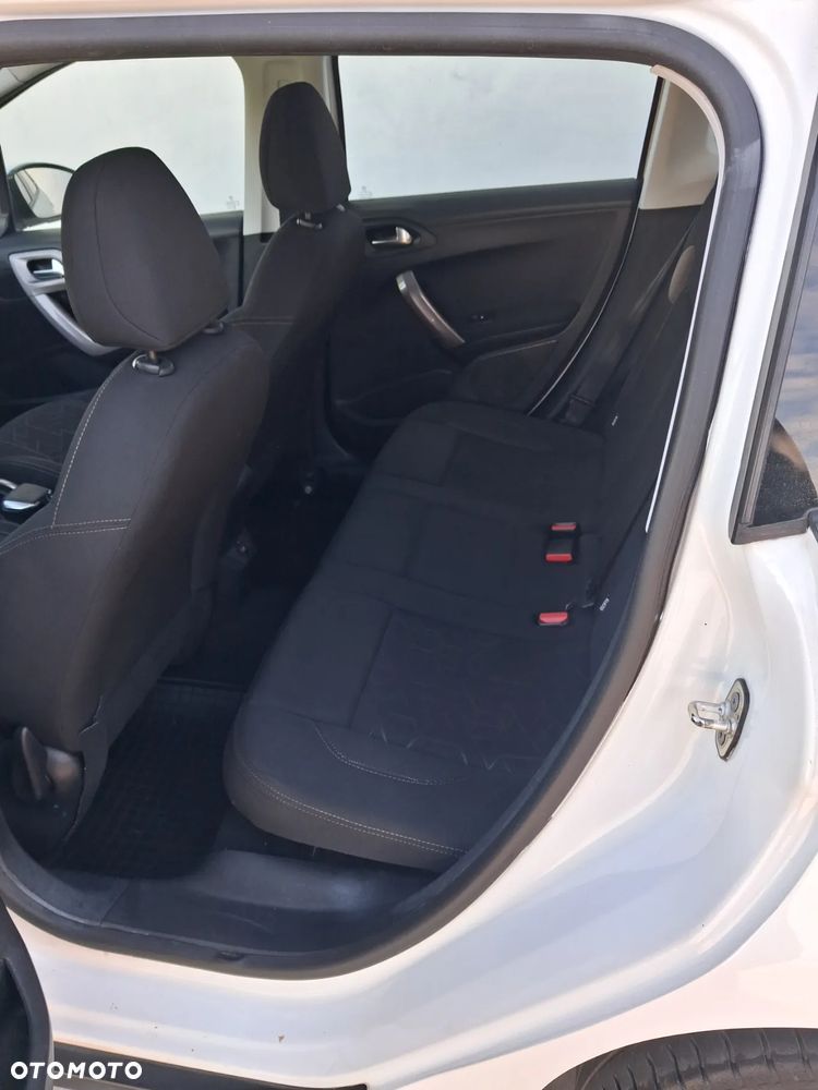 Peugeot 2008 1.6 VTi Active - 17