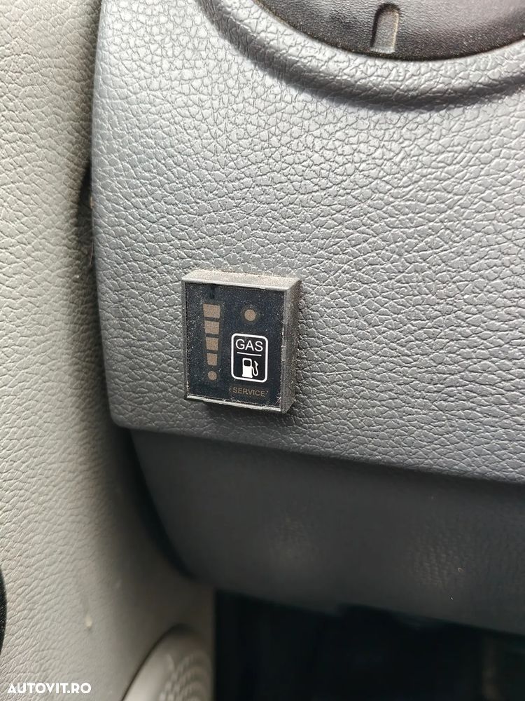 Dacia Logan 1.4 MPI Ambiance - 6