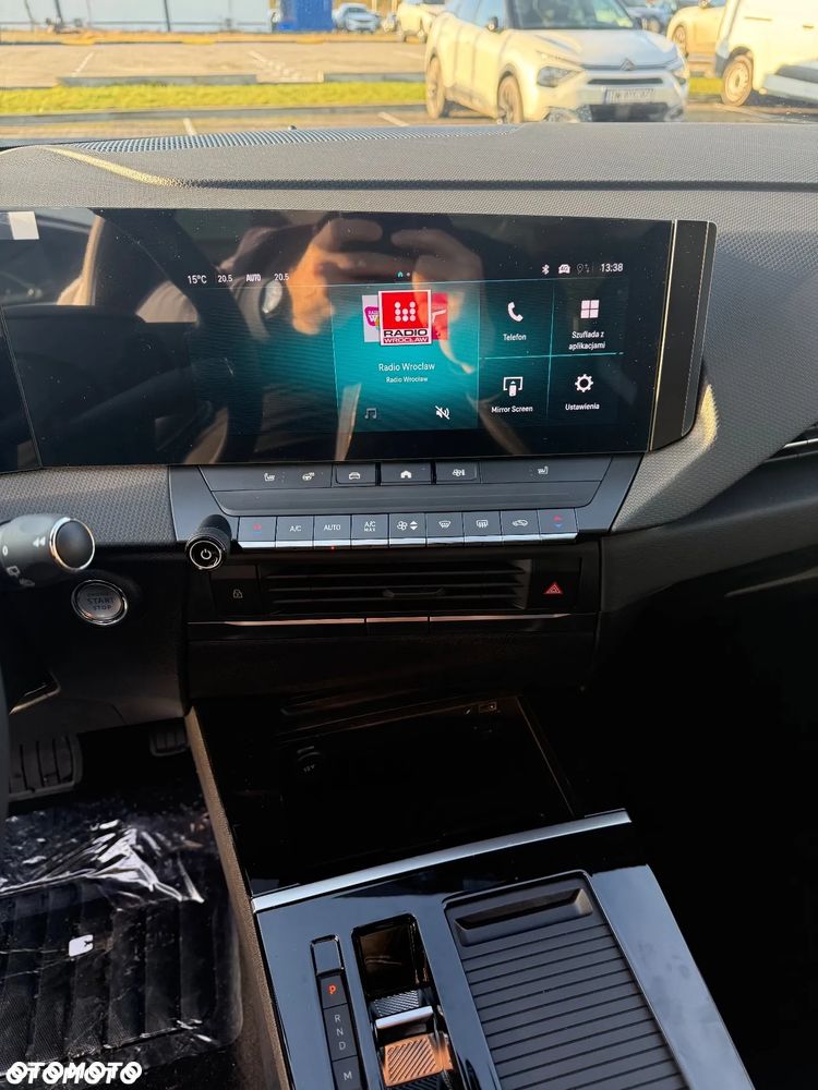 Opel Astra 1.2 T GS S&S - 11