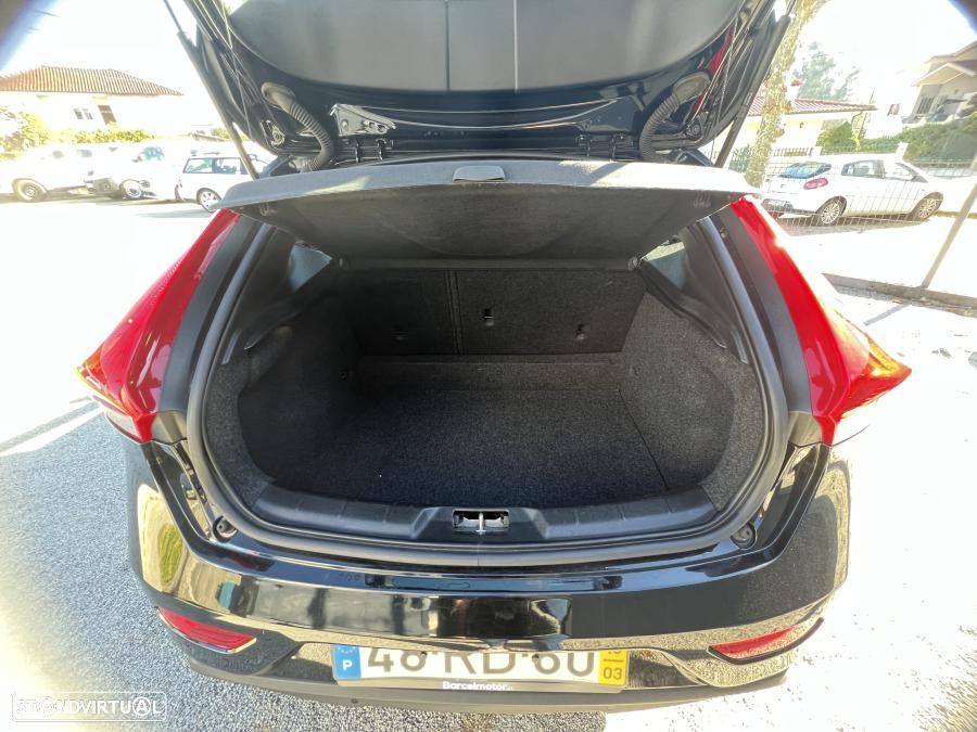 Volvo V40 2.0 D2 Kinetic - 34