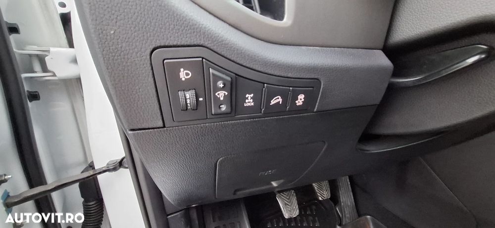 Kia Sportage 2,0 CRDI AWD Dream-Team Edition - 8