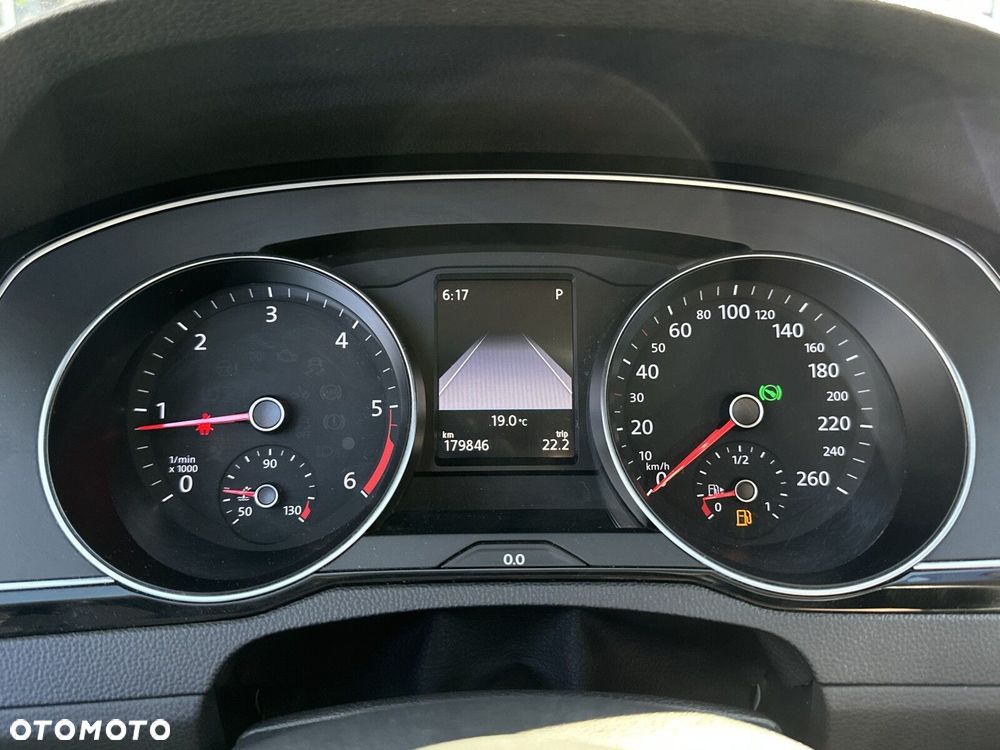 Volkswagen Passat 2.0 TDI EVO Business DSG - 27