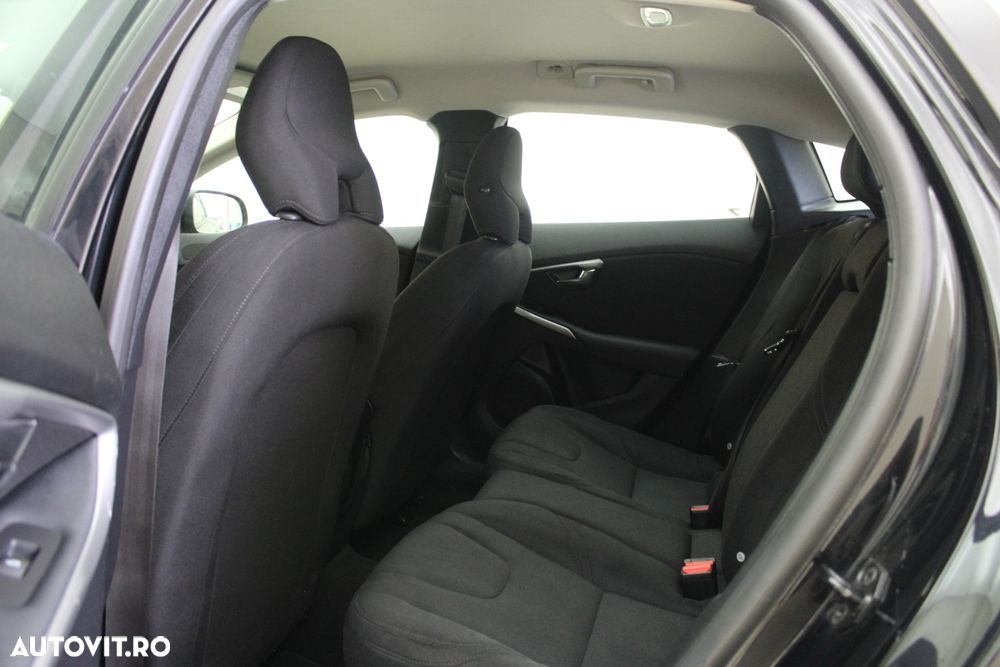 Volvo V40 - 9