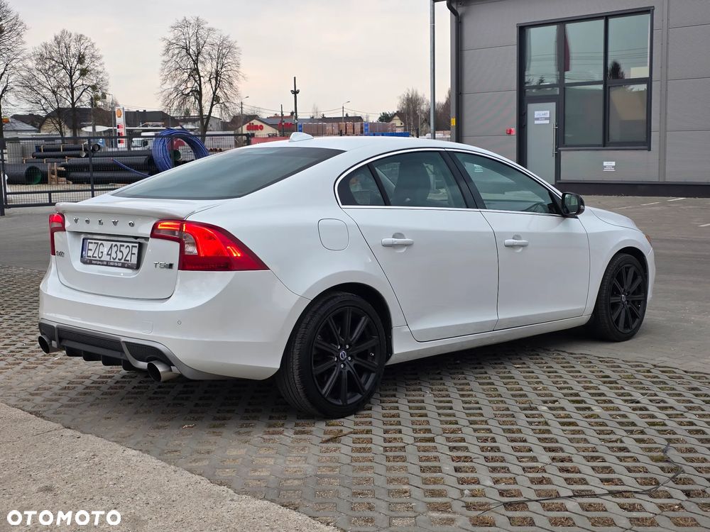 Volvo S60 2.5 T5 AWD - 5