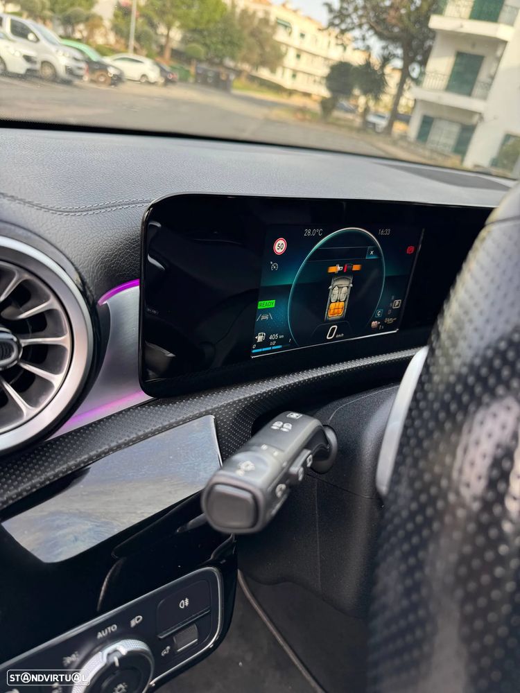 Mercedes-Benz CLA 250 - 32