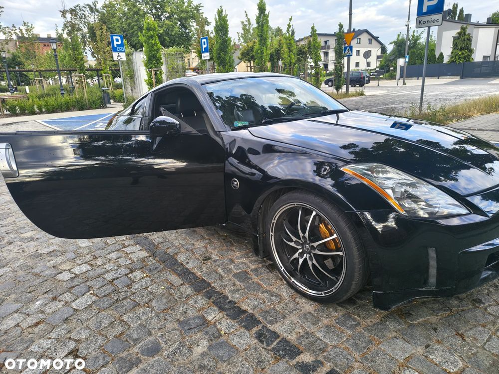 Nissan 350 Z - 17