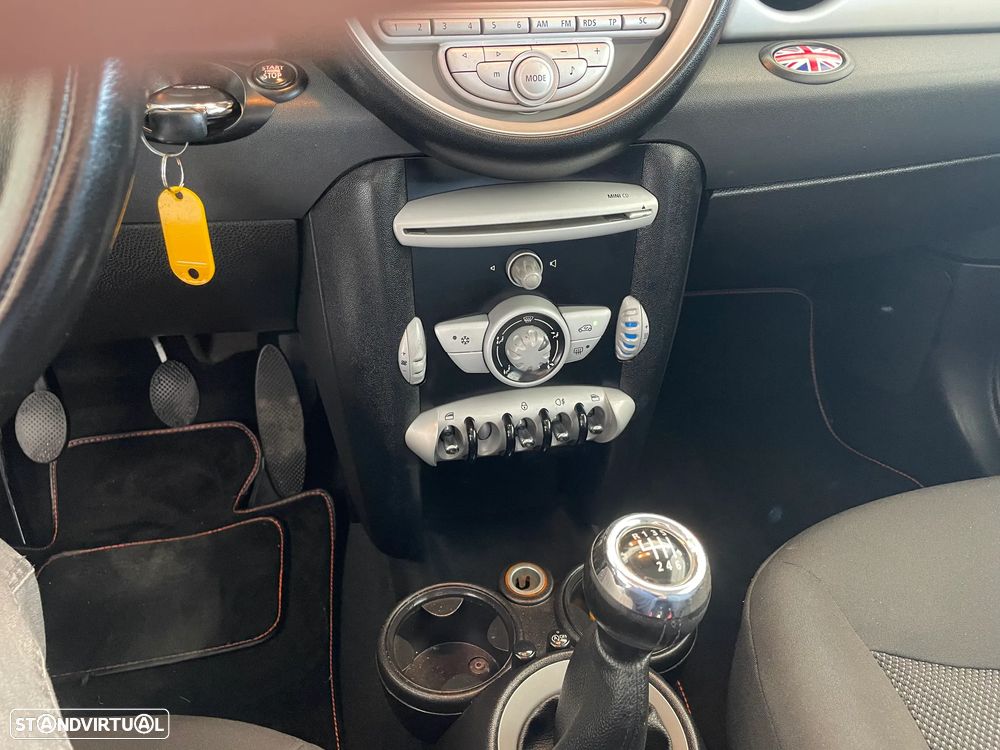 MINI Clubman Cooper D - 14