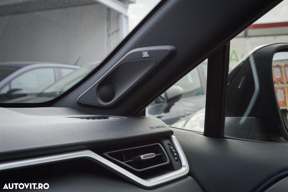 Toyota RAV4 2.5 4x4 Team Deutschland - 30