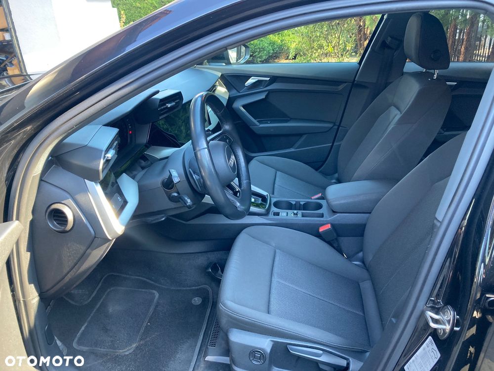 Audi A3 Limousine 35 TFSI Sport S tronic - 14