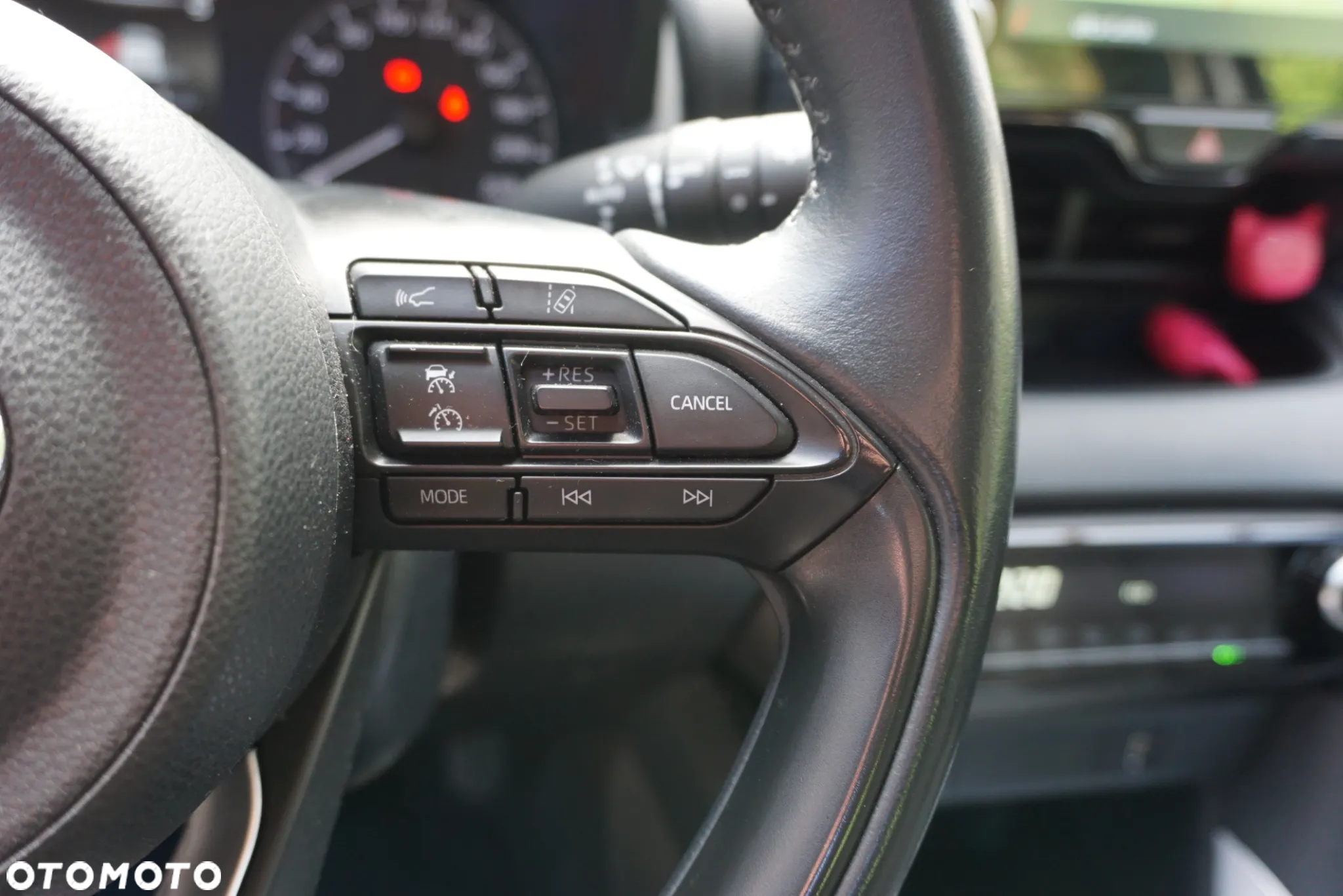 Toyota Yaris Hybrid 1.5 Style - 21