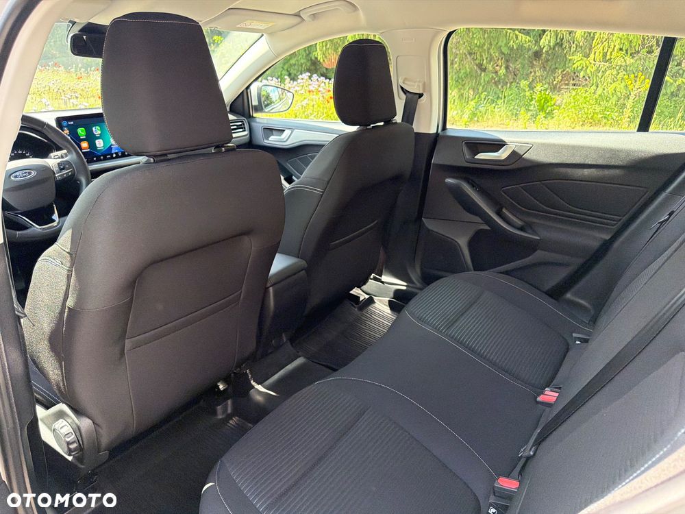 Ford Focus 1.0 EcoBoost Titanium - 17