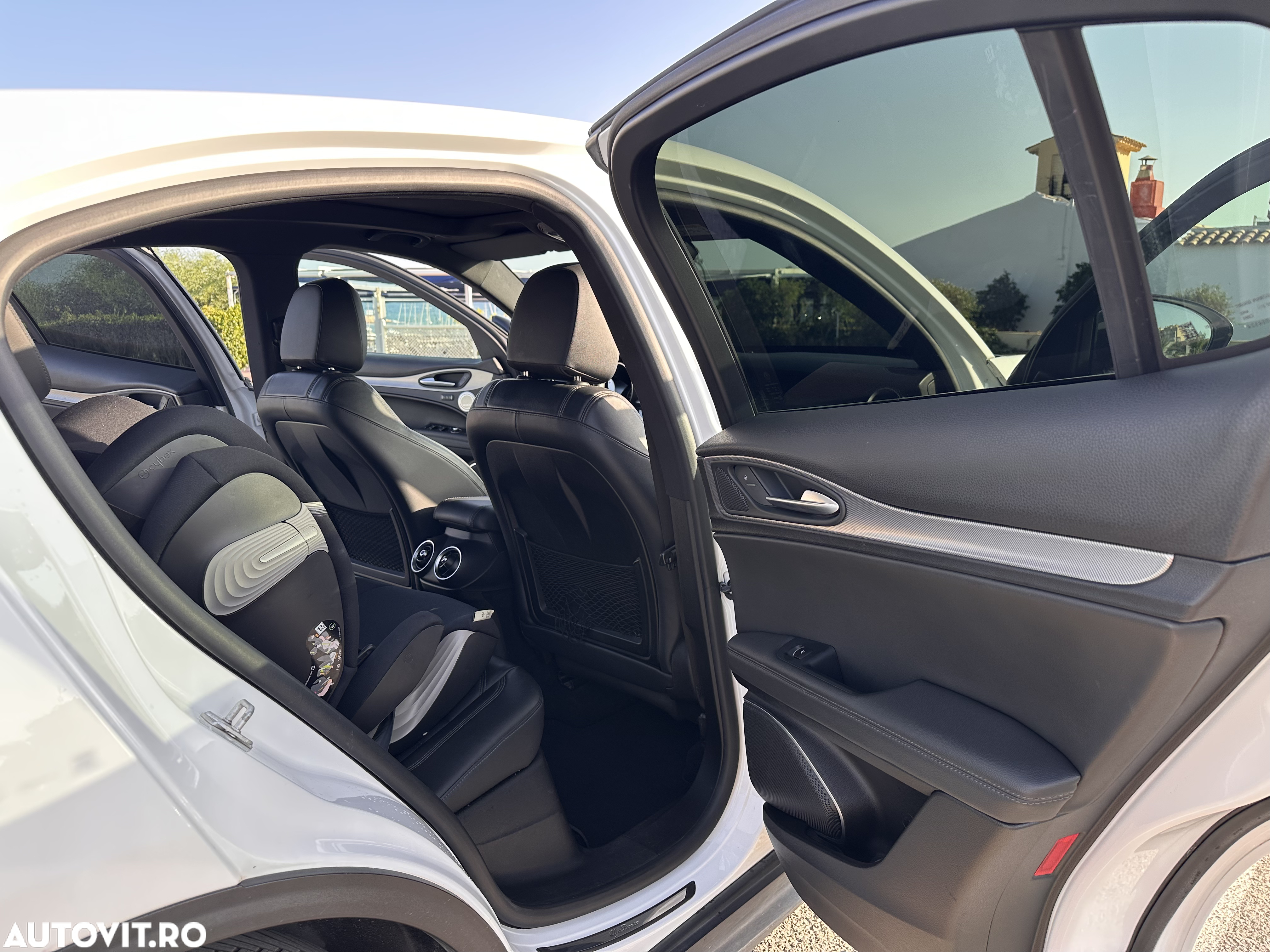 Alfa Romeo Stelvio 2.0 Turbo 16V AT8-Q4 Veloce Ti - 4