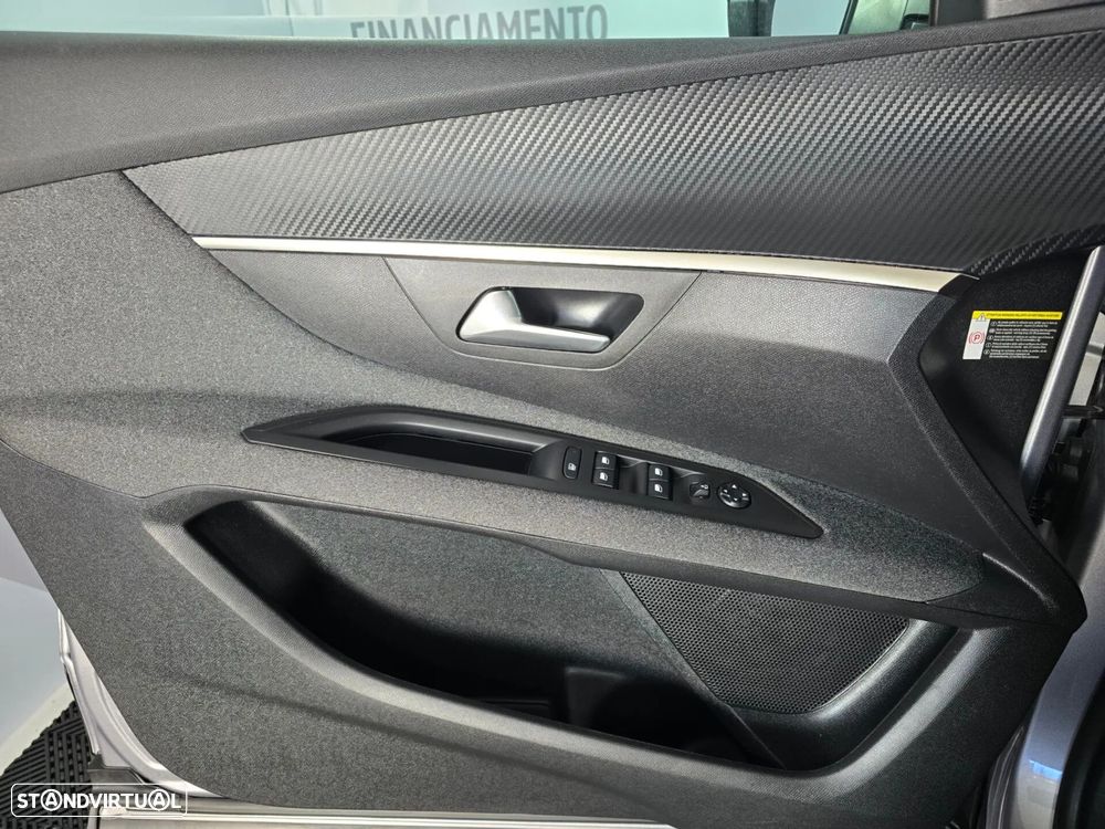 Peugeot 3008 PureTech 130 Stop & Start GPF EAT8 Active Pack - 16