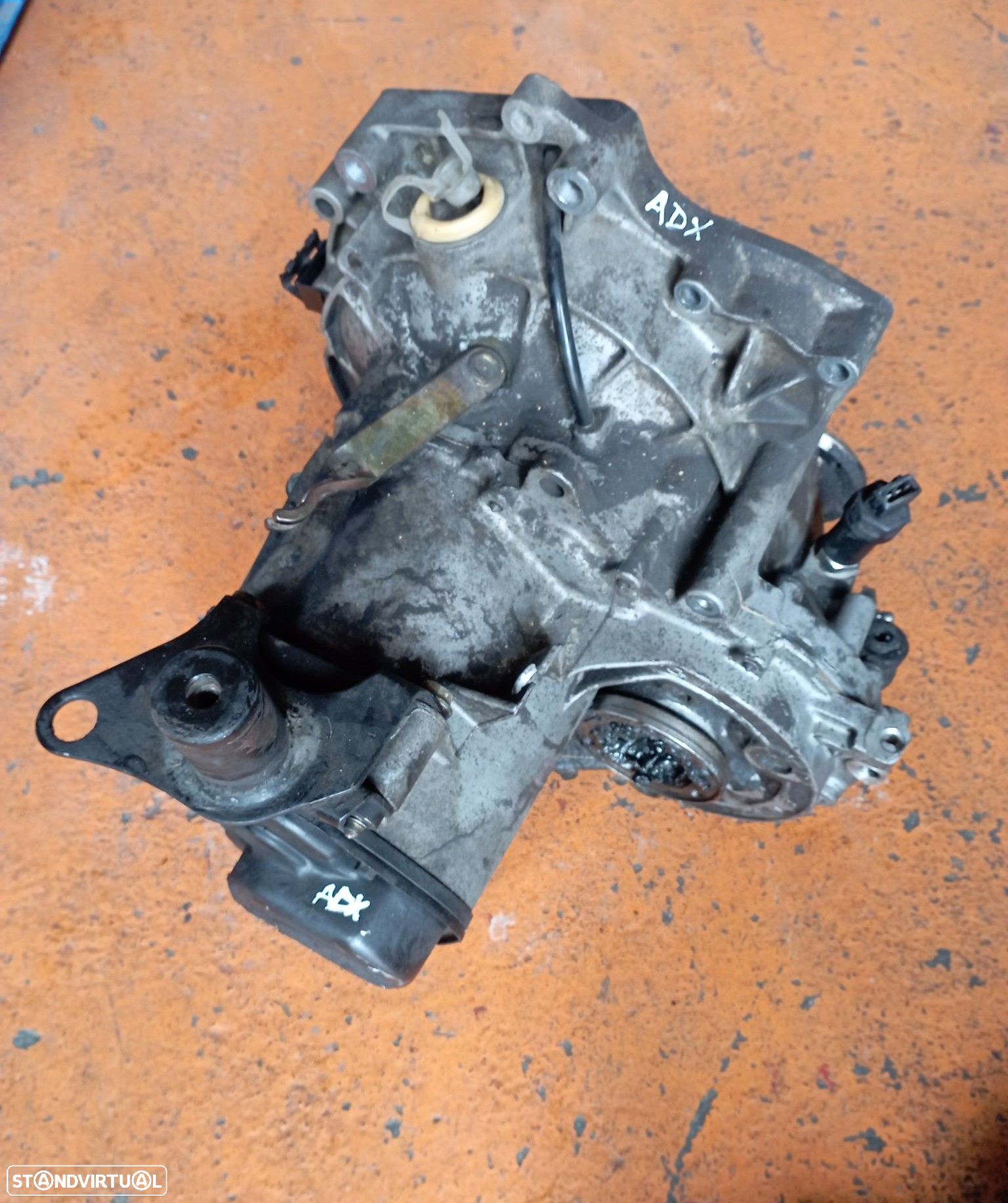 Caixa de Velocidades VW Polo 6N 1.3 Ref: ADX - 1