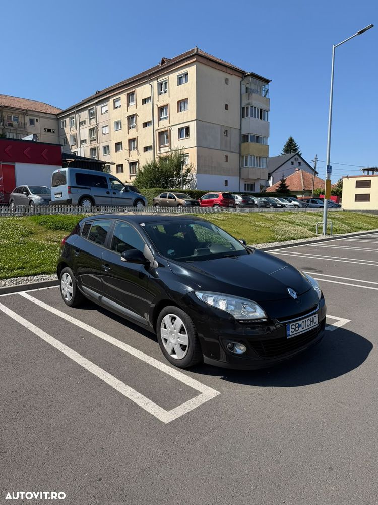 Renault Megane ENERGY dCi 110 Start & Stop Bose Edition - 2
