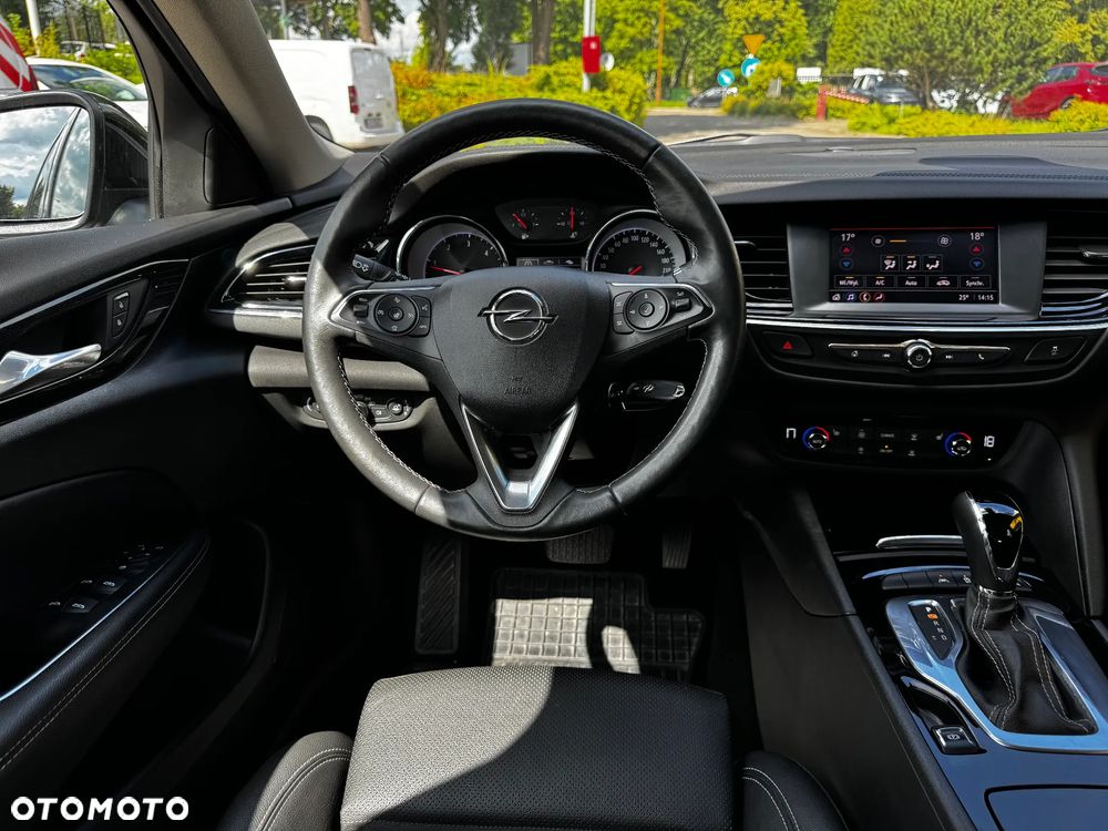 Opel Insignia 2.0 CDTI Elegance S&S - 11