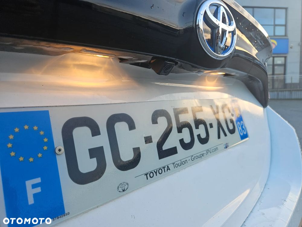 Toyota Yaris Hybrid 100 Dynamic - 7