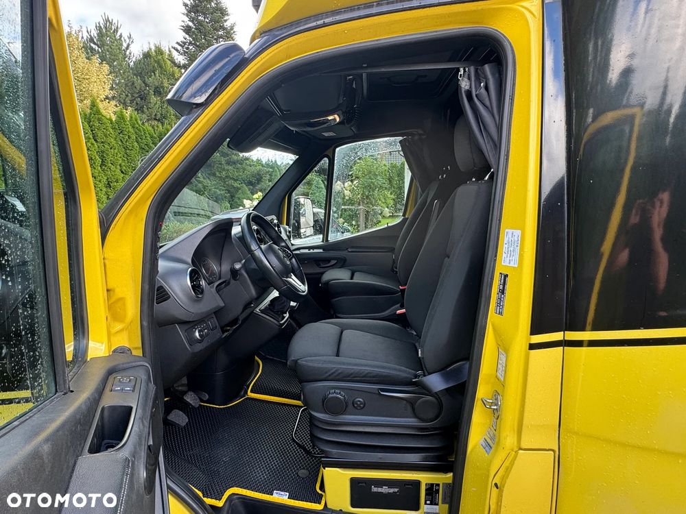 Mercedes-Benz Sprinter 519 - 9