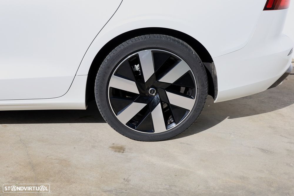 Volvo V60 2.0 T6 AWD TE Plus Dark - 7