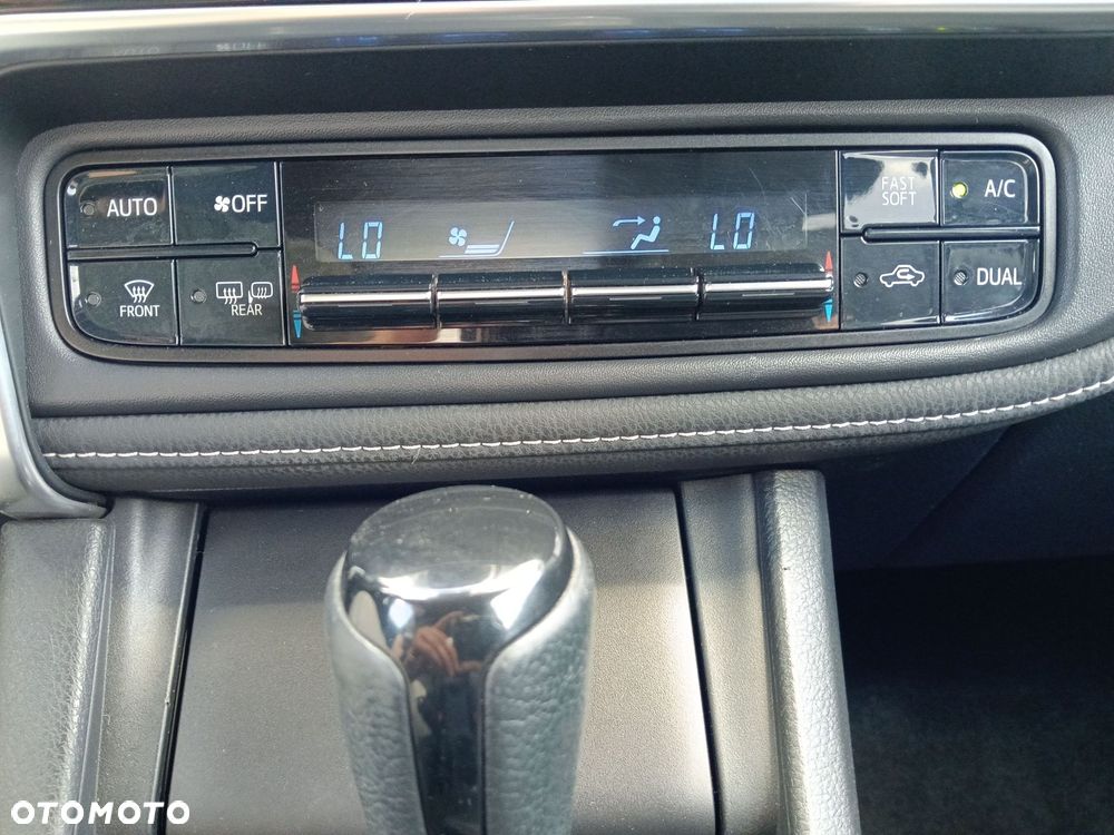 Toyota Corolla 1.6 Prestige MS EU6 - 22