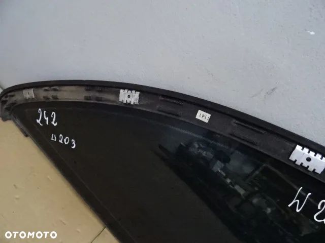 SZYBA KAROSERYJNA PRAWY TYŁ MERCEDES W203 KOMBI NR242 - 3