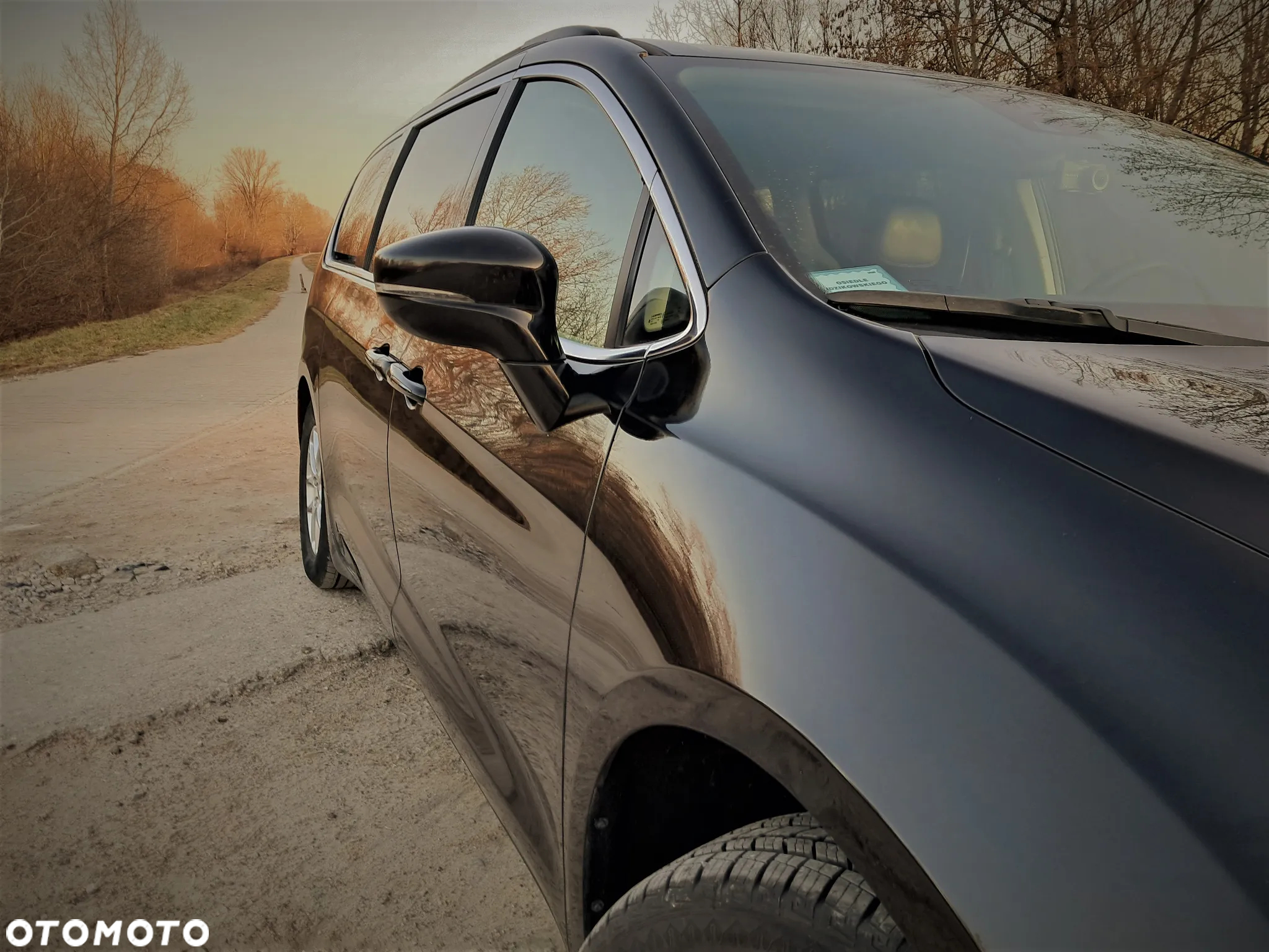 Chrysler Pacifica - 8