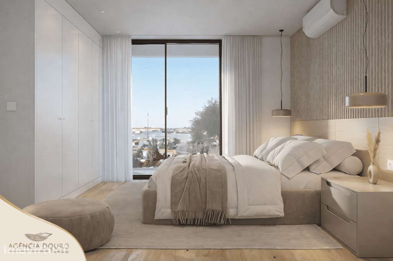 Apartamento T3 duplex com varanda e terraço em Leça da Palmeira - Grande imagem: 4/16