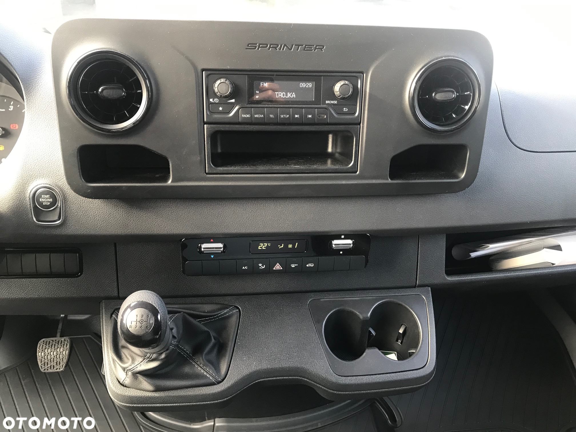 Mercedes-Benz Sprinter - 15