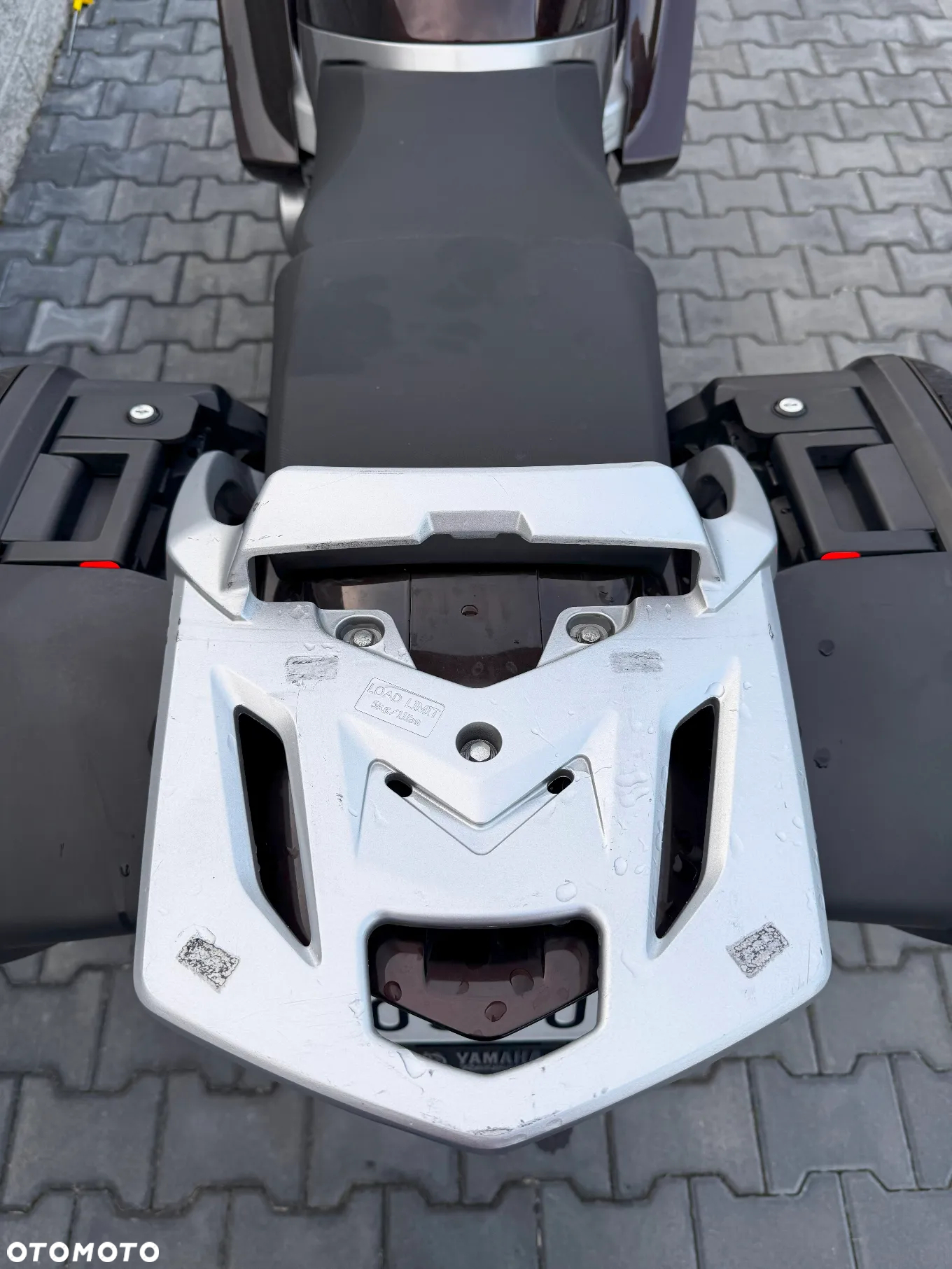Yamaha FJR - 8