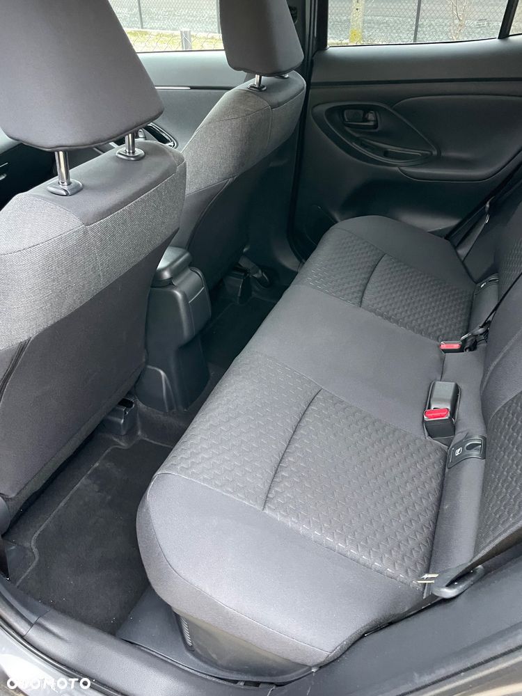 Toyota Yaris - 7