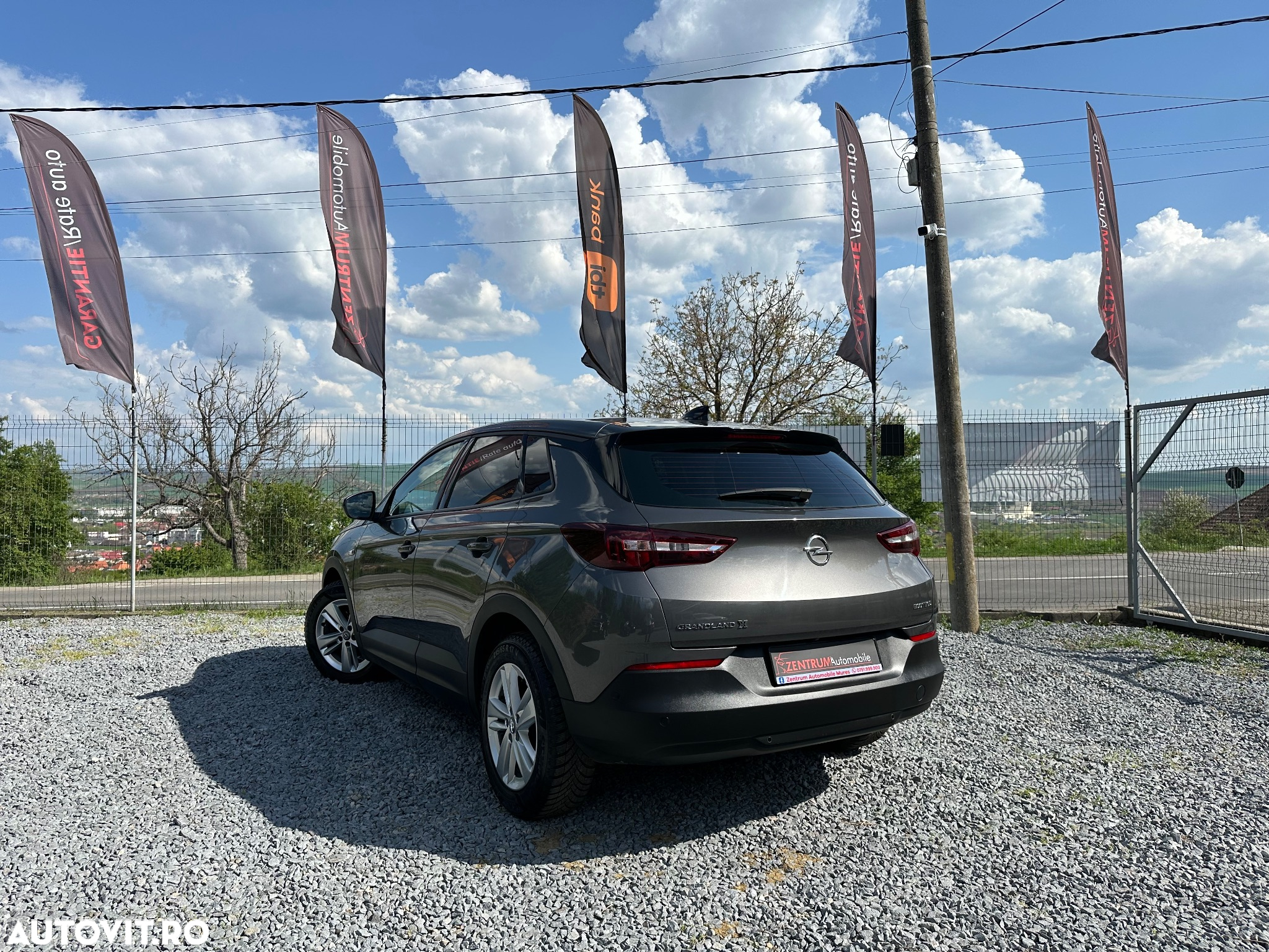 Opel Grandland X 1.5 D Start/Stop Business Elegance - 13