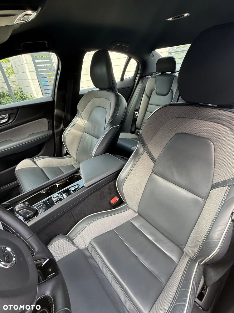 Volvo S60 B4 B R-Design - 7