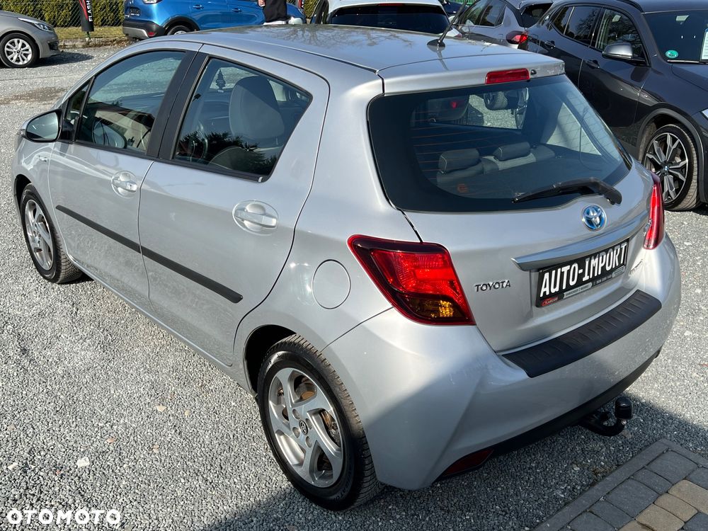 Toyota Yaris - 25