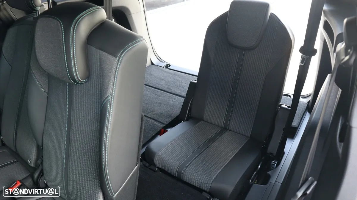 Peugeot 5008 1.5 BlueHDi Allure Pack EAT8 - 48