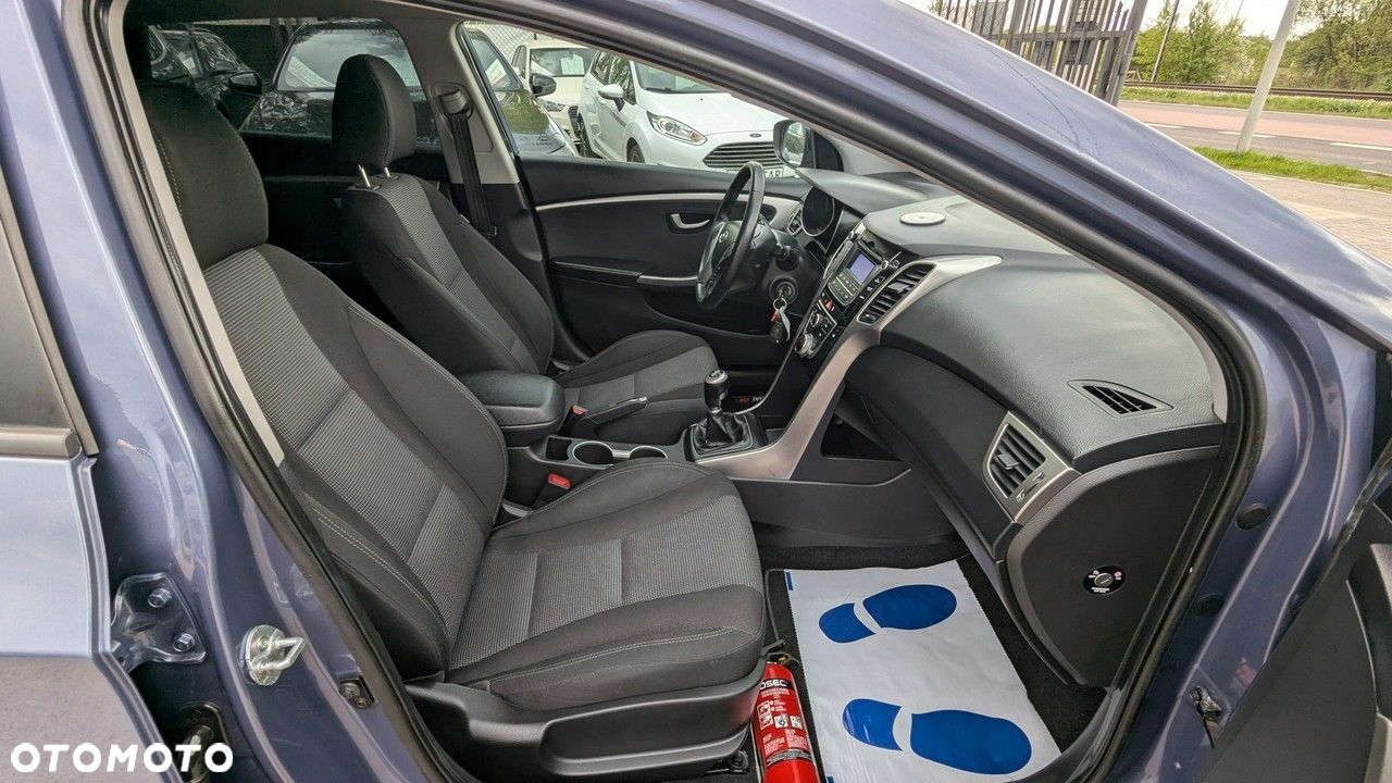 Hyundai i30 - 16