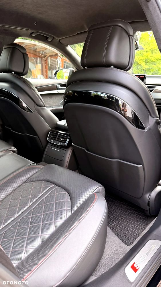 Audi S8 Plus 4.0 TFSI Quattro - 31