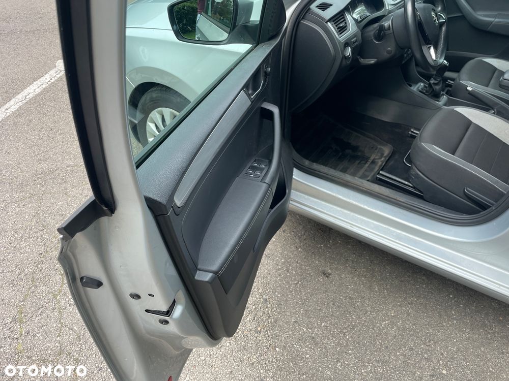 Skoda RAPID 1.0 TSI Ambition - 12